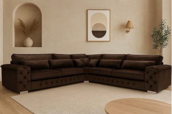 Victoria                                                              kleur: Bluvel 38                                         Afmeting: 335 cm x 335 cm